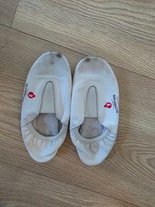 Gym shoes