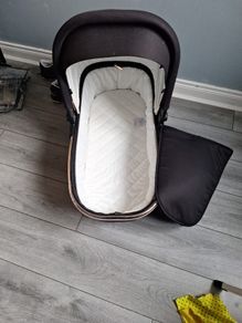 carry cot