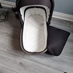 carry cot