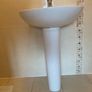 Sink pedestal and tap Image 2