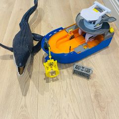 toys