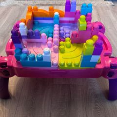 Mega Bloks Build 'n Learn Table