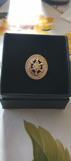 Diamond Gold dress ring