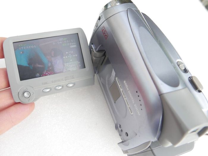 Canon MV900 MiniDV Camcorder with charger, works well.