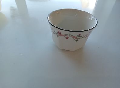 Eternal Beau sugar bowl  (open unlidded  for tea)
