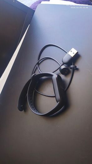 Amazfit Band 5 Fitness Tracker with Charger Black