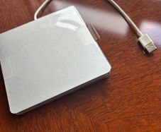 Original Apple A1379 USB SuperDrive CD DVD Player External Drive