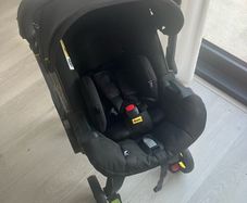 Doona i Car seat and Isofix