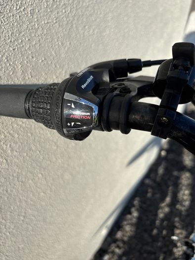 Apollo Kinx Girls bike