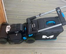 electric lawnmower