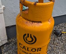 Butane 11.34kg Gas Cylinder (at least 1/2 Full)