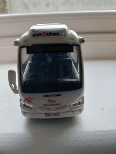 model bus