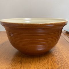 Vintage pottery Bowl