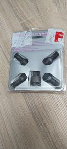 Car  lock nuts