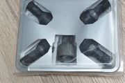 Car  lock nuts