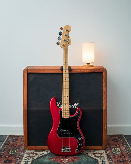 Fender American Special Precision Bass 2010 - Candy Apple Red