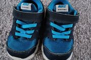 Nike baby shoes.UK 5.5/EUR 22