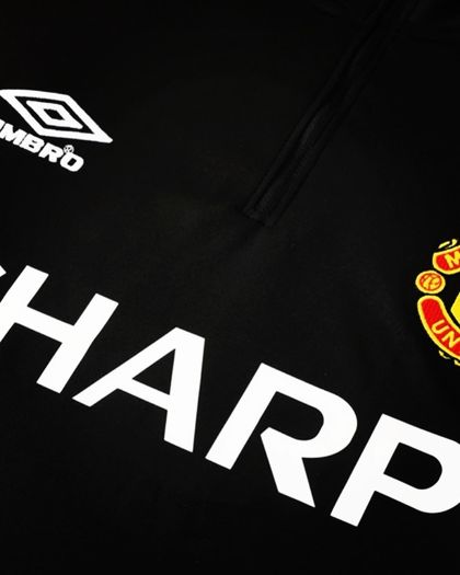 Manchester United 98/99 training top