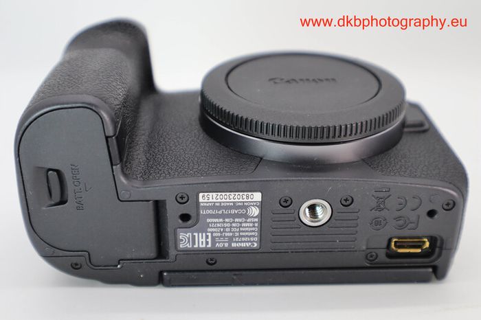 Canon Eos R Mirrorless Camera #0610