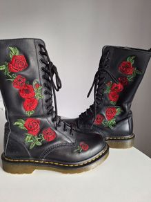 Dr Martens 14 Hole Vonda Zip  - UK 4 (EU 37)