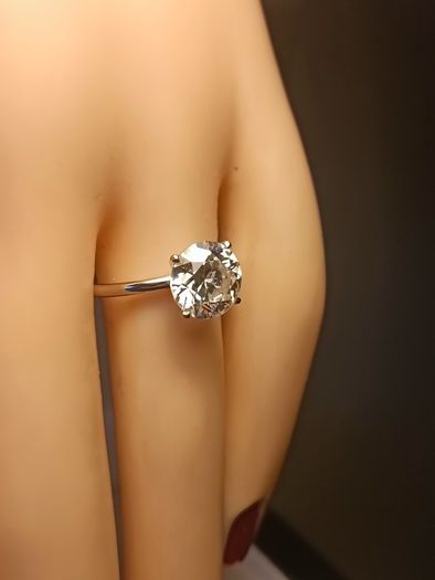18ct White Gold 3 ct Lab Diamond Solitaire Ring