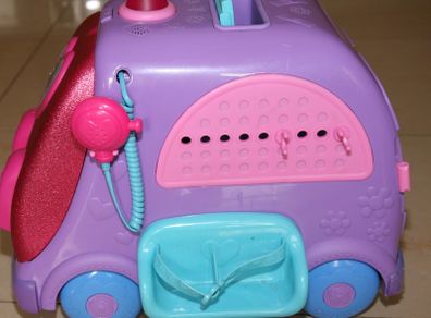 Doc McStuffins Get Better Talking Mobile Clinic