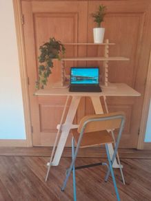 Standing desk & height adjustable desk stand with chair