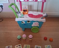 Leap Frog Scoop & Learn Ice Cream Cart