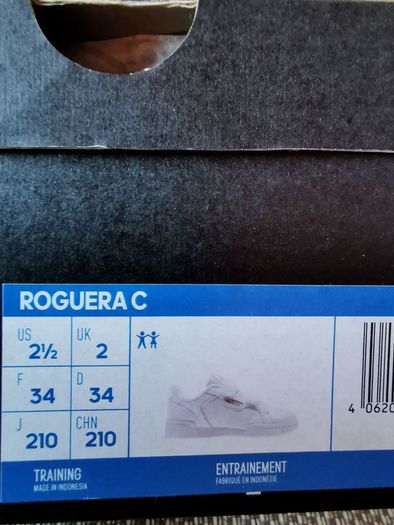Girl's Adidas runners NEW size UK 2