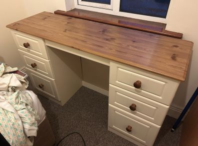 desk