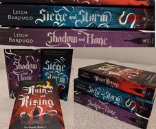 Leigh Bardugo Shadow And Bone Triliogy Books set