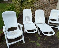 Sunbeds and chairs