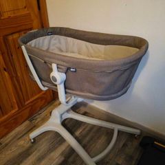 Chicco 4 in 1 bassinet