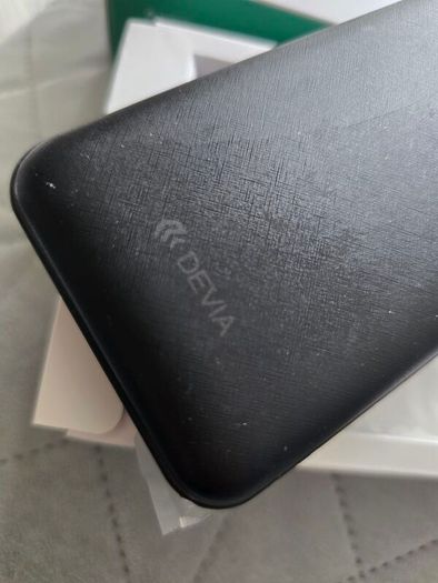 DEVIA 20,000mAh Power Bank Used