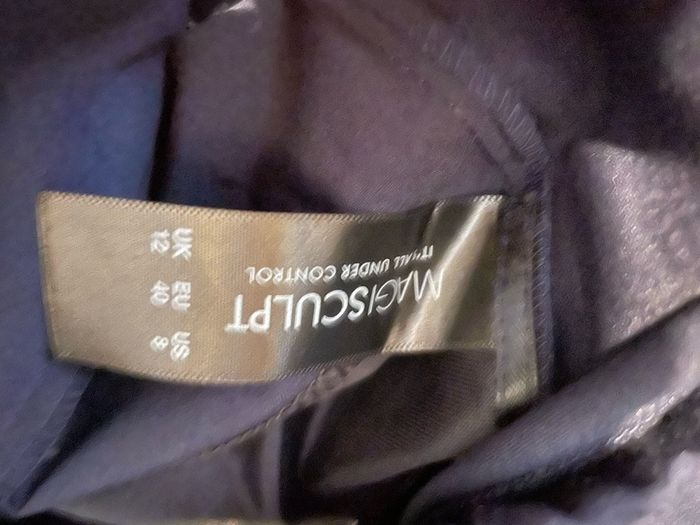 Magisculpt navy trousers size 12 - new
