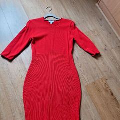 Fingers large red dress