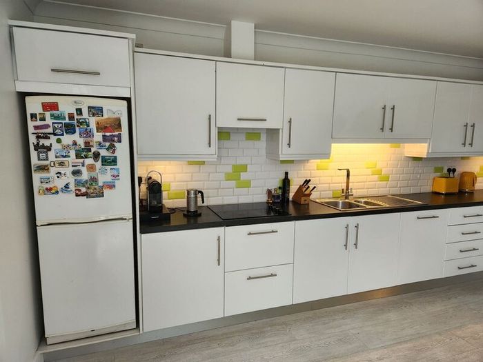 Modern White Gloss Kitchen