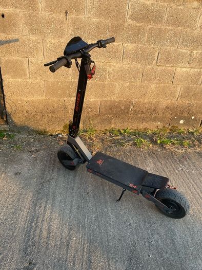 Kukurin g4 e-scooter
