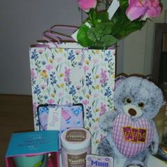 Mother's day gift bundle