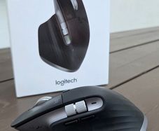 Logitech MX Master 3 for Mac, Wireless Mouse - Black - with Box