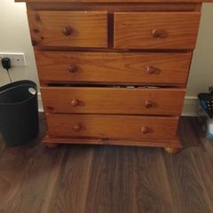 Chest of drawers