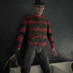Neca 1/4 Part 2 Freddy Krueger Nightmare On Elm Street. (Not Hot Toys/Inart)