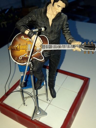 Elvis Presley Rare 8" Complete 8 Figure Collection!!