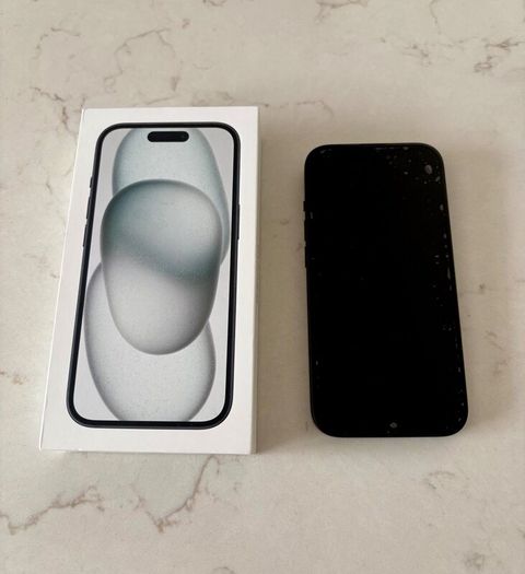iPhone 15 128GB