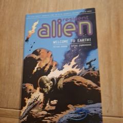 Resident Alien Graphic Novel Welcome to Earth Peter Hogan Dark Horse Comics