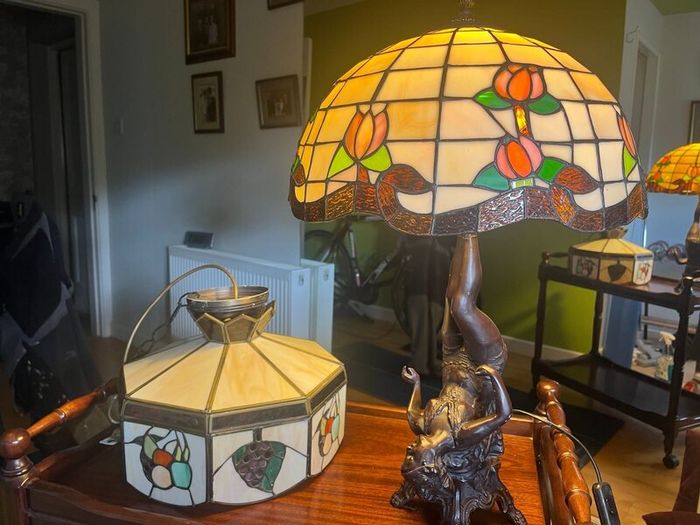 Tiffany Lamp & Ceiling Light