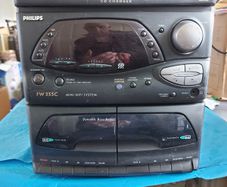 Philips Music HiFi System, Model FW355C, 3 CD, Dual Tape and Radio, in very good condition