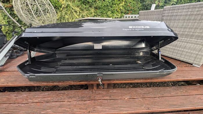 Exodus 470L roof box