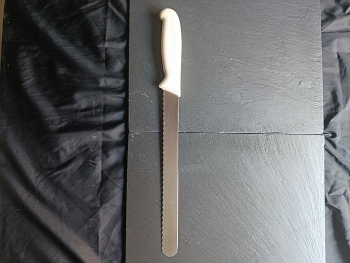 knife