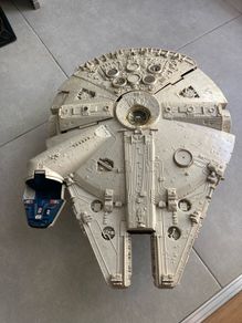 vintage star wars millennium Falcon